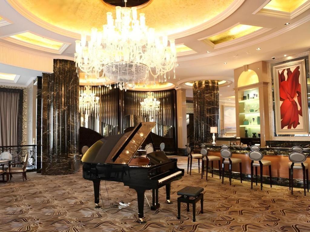 Chateau Starriver Guangzhou Peninsula Bagian luar foto